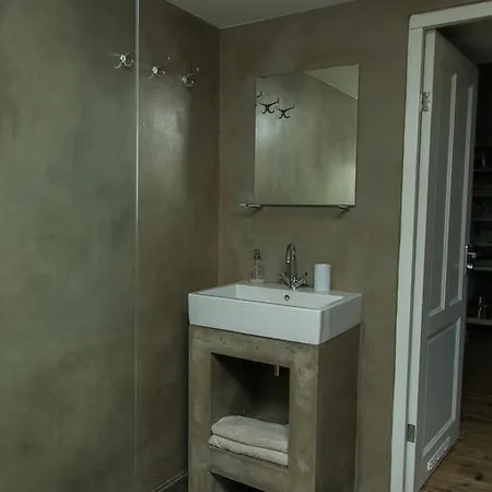 Paardenstal, Private House With Wifi And Free Parking For 1 Car Appartement *