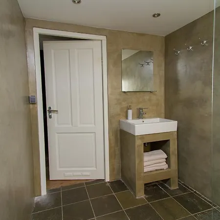 Paardenstal, Private House With Wifi And Free Parking For 1 Car *