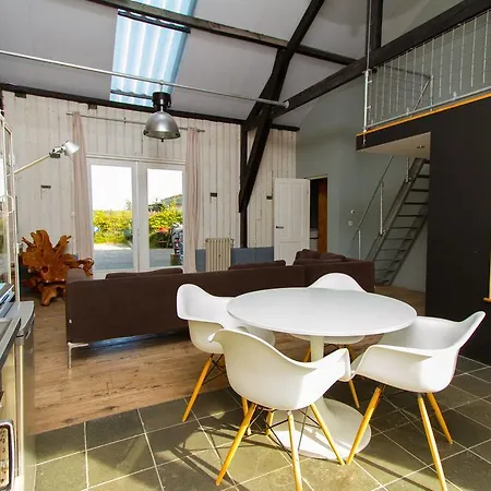 Paardenstal, Private House With Wifi And Free Parking For 1 Car * 비스프